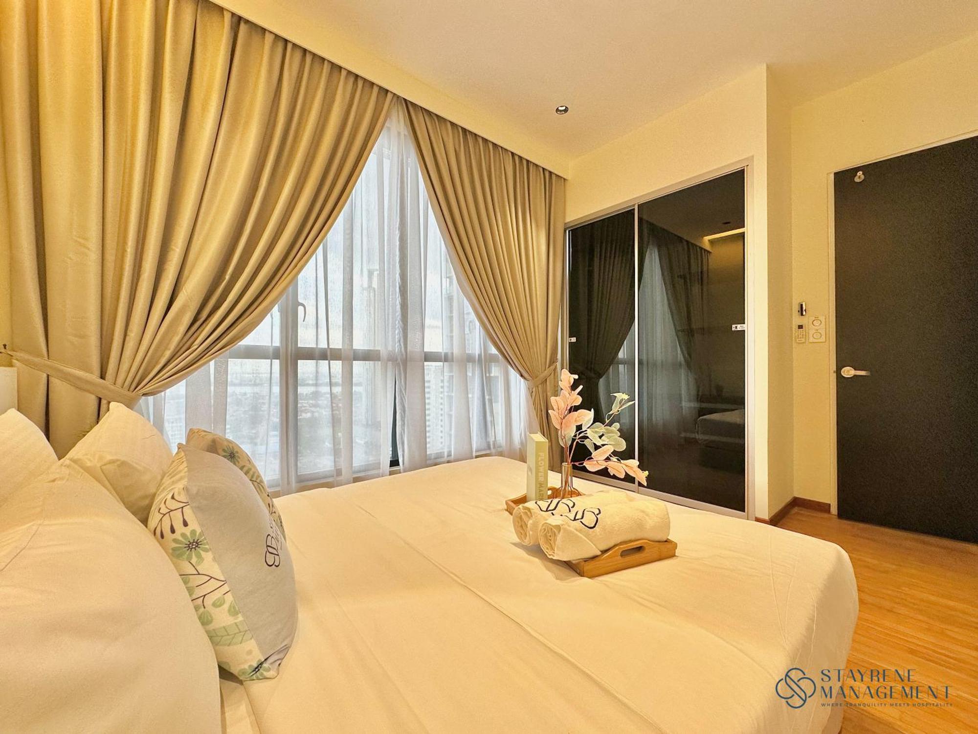 Setia Sky 88 With Sunset View By Stayrene Apartment *