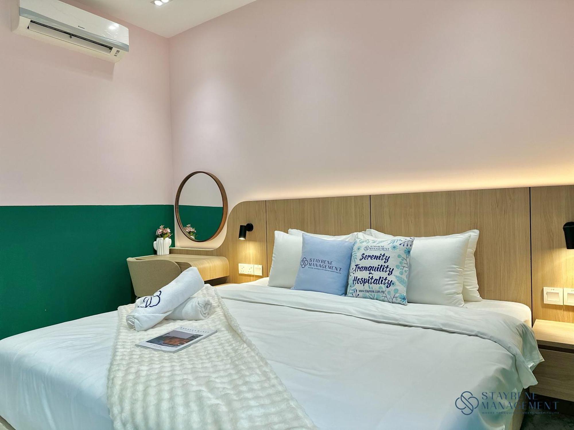 Setia Sky 88 With Sunset View By Stayrene Apartment *