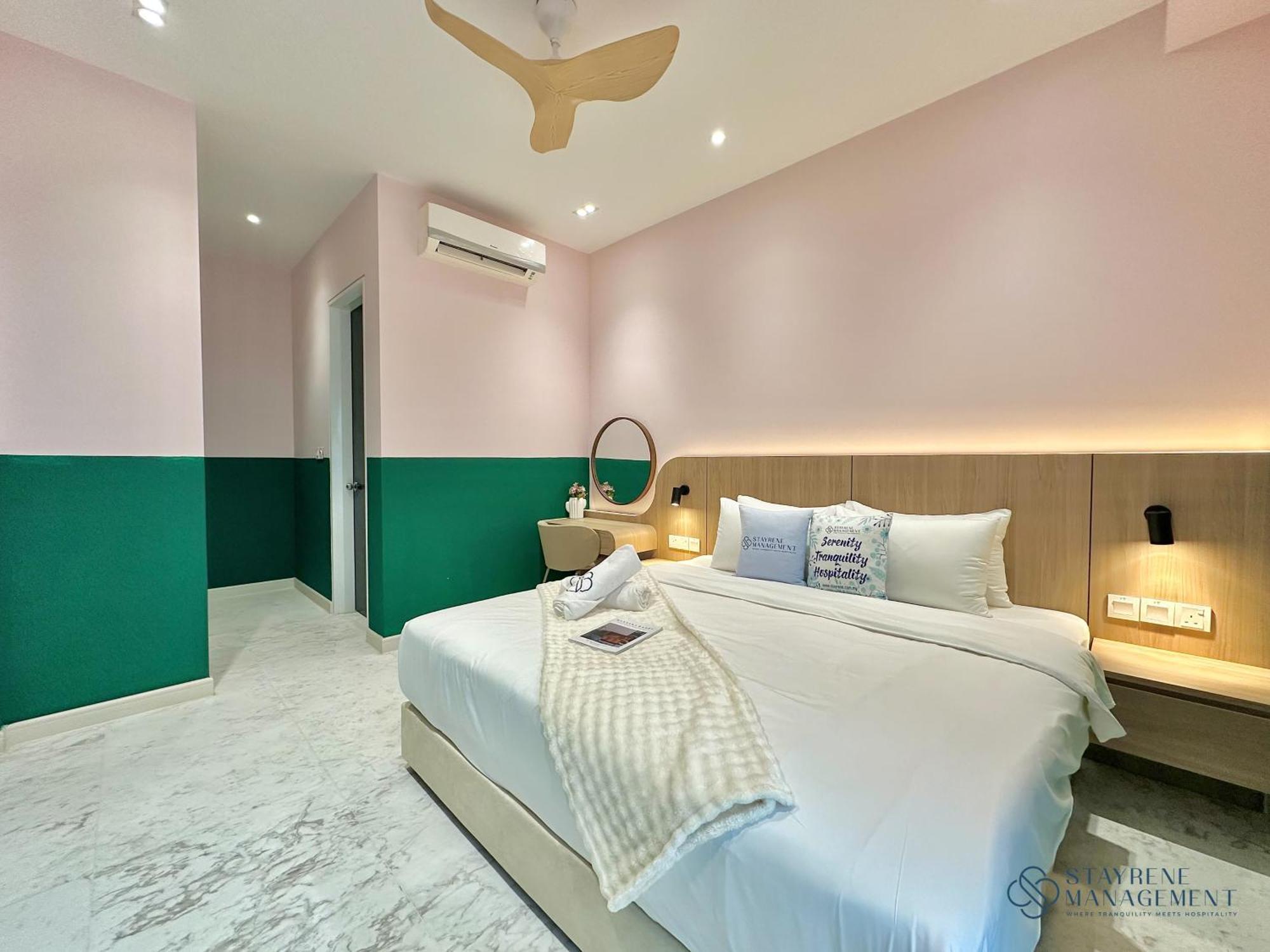 Setia Sky 88 With Sunset View By Stayrene Apartment