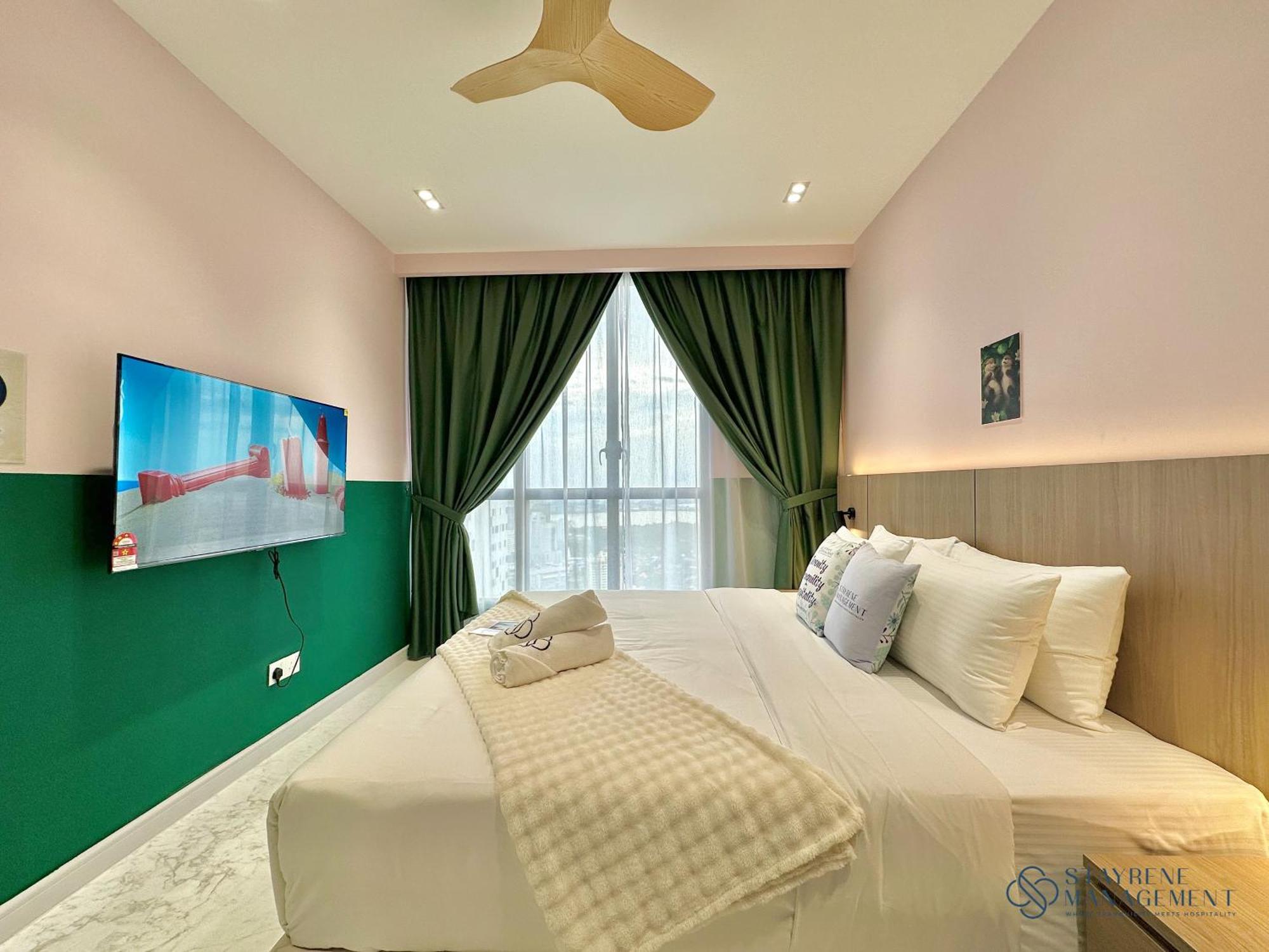 Setia Sky 88 With Sunset View By Stayrene Apartment *
